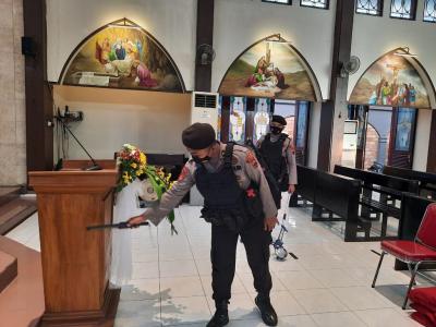 Sterilisasi untuk Pastikan Keamanan Misa Minggu Paskah