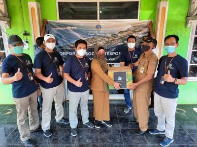 Jelang Ramadan, PT Kawasan Industri Terpadu Batang Gelar CSR Bagikan Paket Sembako