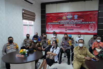 Aplikasi â€œSINARâ€ Minimalkan Interaksi Polri dalam Pengurusan SIM