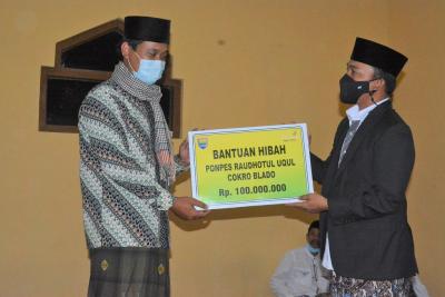 bupati-batang-santuni-ponpes