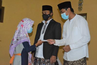 santunan-anak-yatim