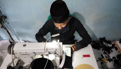 JAHIT PEMBATAS ATAS PECI