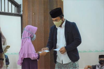 santunan-anak-yatim