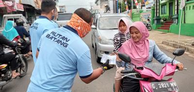 Lapas Batang Sosialisasikan Silaba Sekaligus Berbagi Takjil