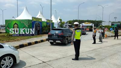 Volume Kendaraan di Batang Turun 40 Persen