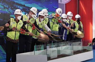 PERESMIAN KCC GLASS DI BATANG