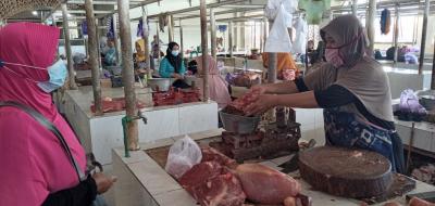 PASCALEBARAN HARGA DAGING TURUN BERTAHAP