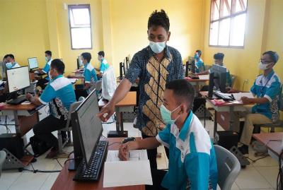 PELATIHAN OPERATOR KOMPUTER