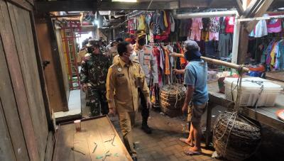 tinjau-pasar-tradisional-ppkm-darurat