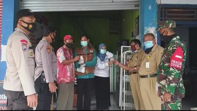 peduli-kesehatan-empat-pilar-bagikan-vitamin