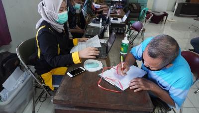 DAFTAR VAKSINASI TAHAP DUA