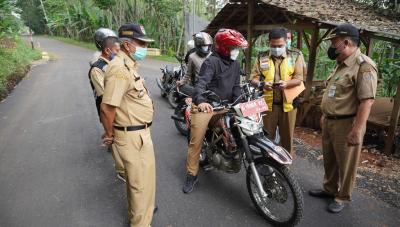Bupati Batang Monitoring Pembangunan Pengaspalan Jalan Desa Bojosari-Jolosekti