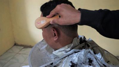 BERSIHKAN SISA RAMBUT