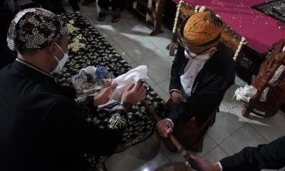 BERSIHKAN TOMBAK ABIRAWA