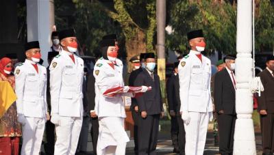 bawa-baki-bendera-merah-putih