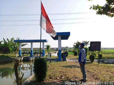imbauan-berdiri-tegak-penghormatan