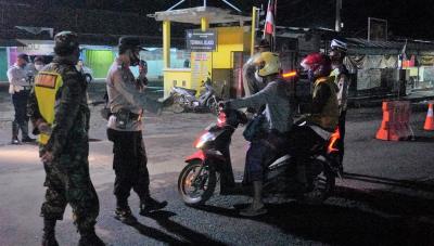 putar-balik-pengendara-menuju-wonobodro