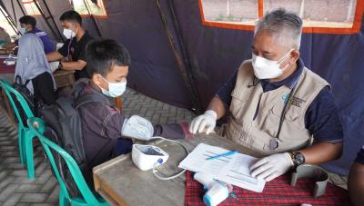 PERIKSA KESEHATAN PELAJAR