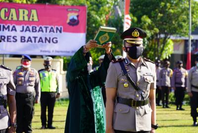 pimpin-sertijab-kapolres-tekankan-laksanakan-tugas-dengan-baik