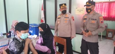 Jelang PTM, Polres Batang Genjot Vaksinasi Pelajar