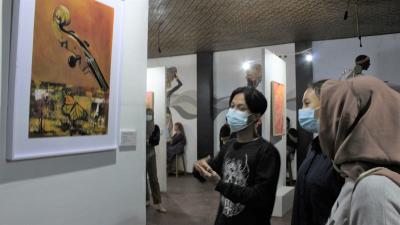 PAMERAN LUKISAN SENI RUPA SYMPHONY 9