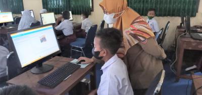 anbk-melatih-pola-pikir-kritis-anak-selesaikan-masalah