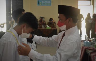 berikan-tanda-nama-peserta