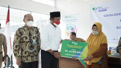 serahkan-santunan-jaminan-kematian