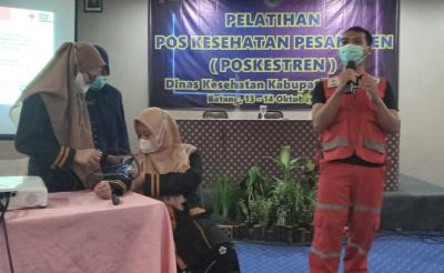 Poskestren, Siapkan Santri Tangani Permasalahan Kesehatan