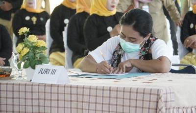 berikan-nilai-peserta-lomba