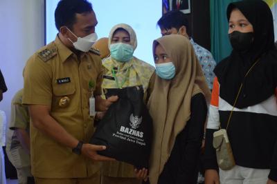 paket-sekolah-untuk-anak-yatim-piatu