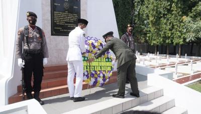 PERINGATI HARI PAHLAWAN 