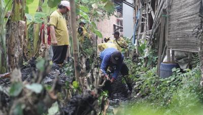 pasukan-got-batang-kembali-terjun-aktifkan-saluran-air-yang-mati