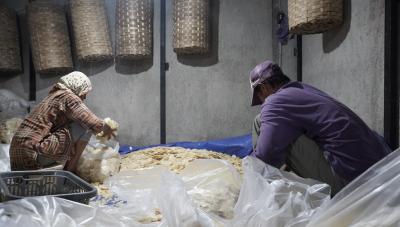 MASUKKAN EMPING KERING ke PLASTIK