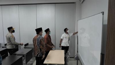 TINJAU RUANG KELAS PSDKU UNDIP