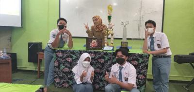 sman-2-batang-juara-umum-alsa-e-fest-undip
