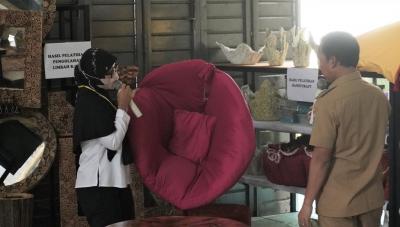 JELASKAN PRODUK HASIL PELATIHAN HANDICRAFT