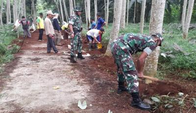 Danramil Bersama Warga Siguci Gelar Jumat Bersih
