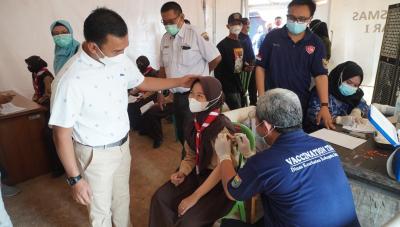 Vaksinasi Capai 70,33%, Bupati Batang Intruksikan Pelaksanaan Vaksinasi Anak Untuk Dilakukan