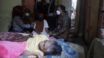 Tilik Warga Yang Mengalami Kecelakaan