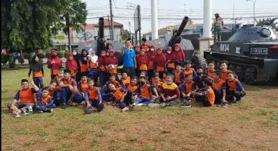 alutsista-di-pusat-kota-sumber-edukasi-pelajar