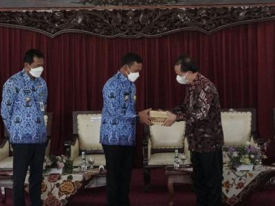 BERIKAN PRODUK UMKM PJT