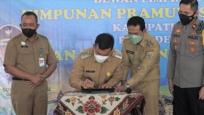 Bupati Batang Launching Buku Katalog Ekonomi Kreatif