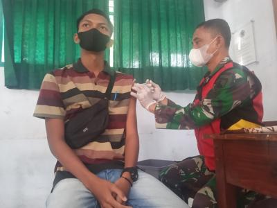 Ratusan Palajar SMK Batang Divaksin Booster