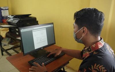 PELATIHAN BUAT DOKUMEN SURAT MENYURAT