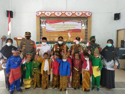 Pakaian Adat Warnai Kampung Pancasila Harjowinangun Barat