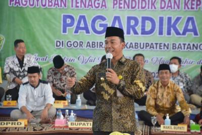 Bupati Batang Anggarkan Bosda Rp34 Miliar Untuk Insentif Guru Non ASN 