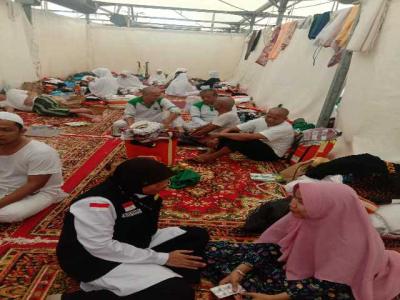 Waspada Heat Stroke, Jamaah Haji Perbanyak Minum