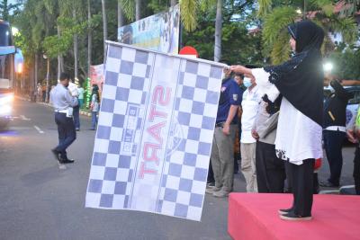 BERANGKATKAN CALON JAMAAH HAJI