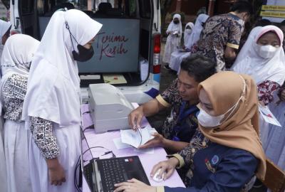 LAYANI SISWA MENABUNG